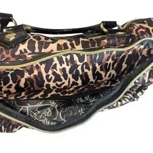 Betsey Johnson | Bags | Betsey Johnson Large Utility Diaper  display picture 2